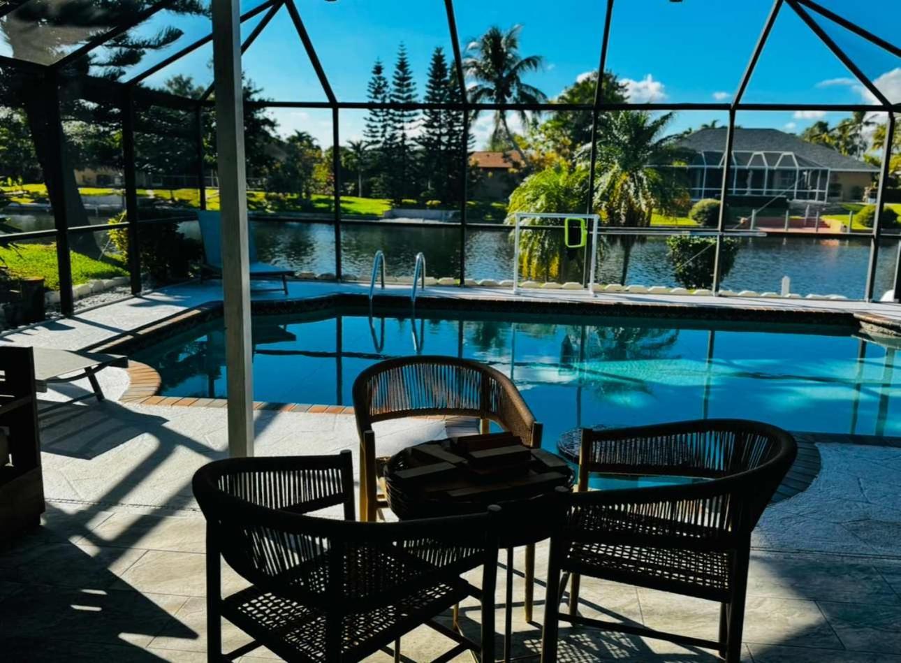 Villa Hidden Secret Waterfront Retreat Cape Coral Exterior foto